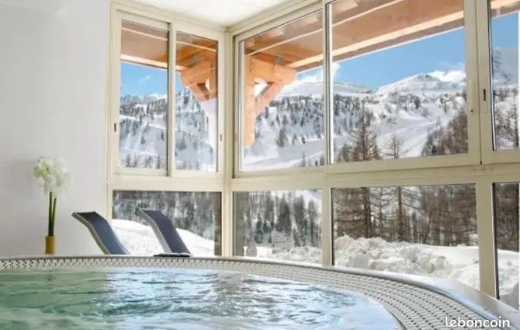 Apartment Centre Station Luxueux 2 Pieces, Vue Panoramique Plein Sud, Terrasse, Parking Prestations Haut De Gamme, Spa, Piscine, Jacuzzi, Hammam