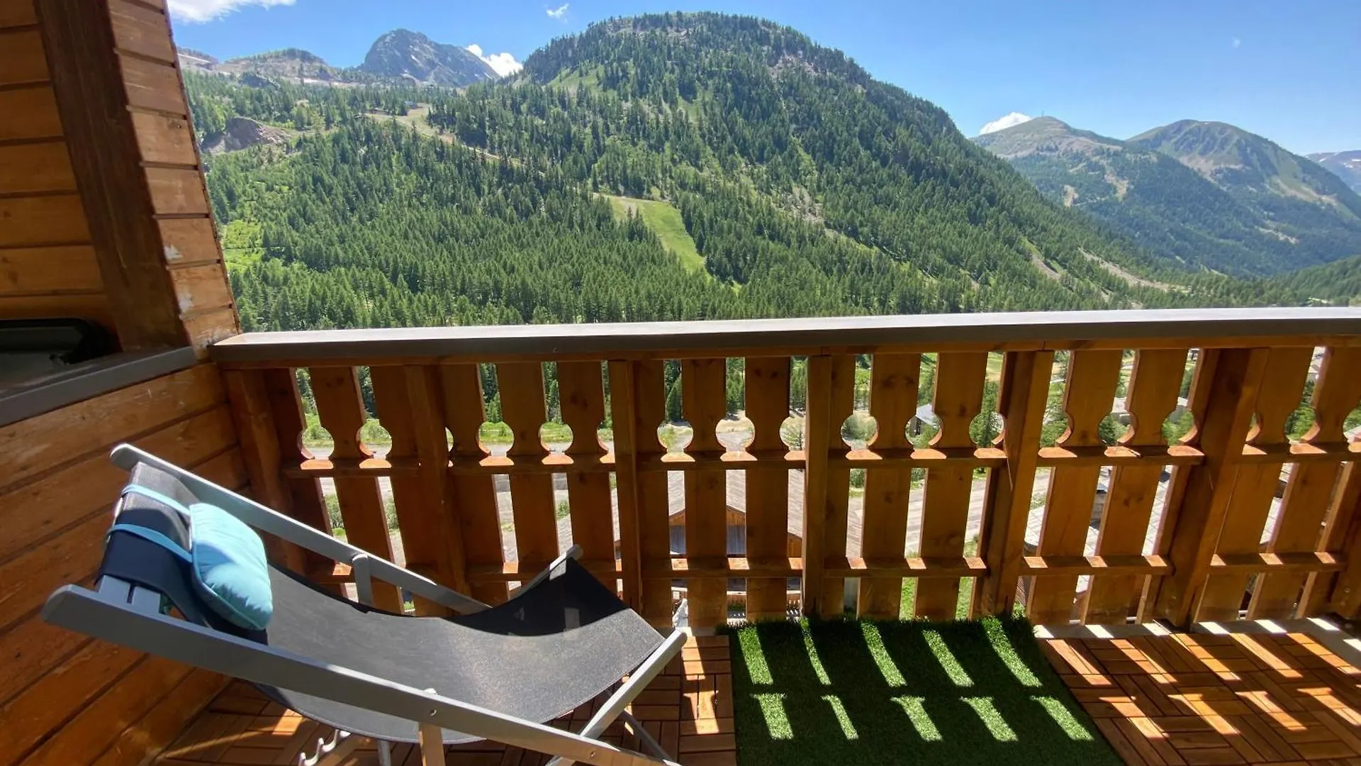 Centre Station Luxueux 2 Pieces, Vue Panoramique Plein Sud, Terrasse, Parking Prestations Haut De Gamme, Spa, Piscine, Jacuzzi, Hammam 0*, Isola France